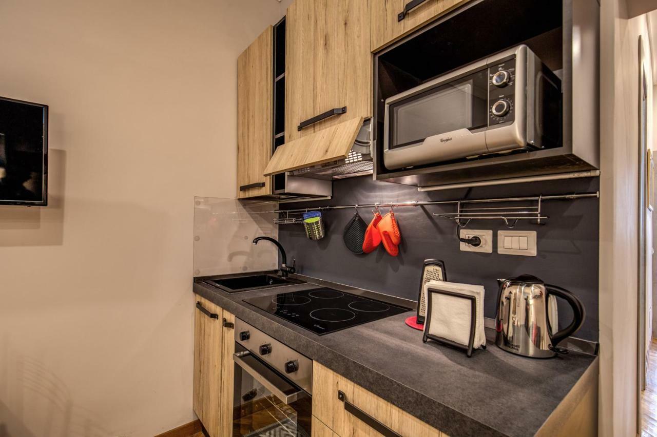 Apartment Via Del Pantheon Rom